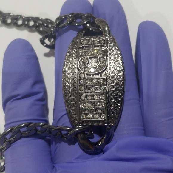 Silver-Tone Bold Statement Necklace Sparkling Lettering, Women's Fashion Jewelry - Picture 6 of 7